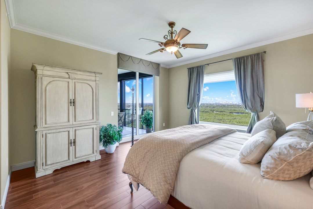455 Cove Tower Dr #1701, Naples, FL 34110