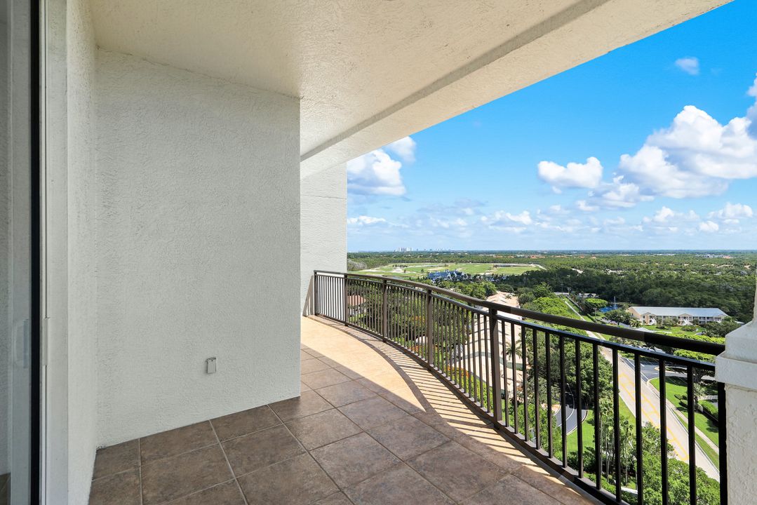 455 Cove Tower Dr #1701, Naples, FL 34110