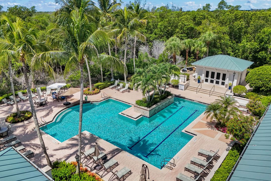 455 Cove Tower Dr #1701, Naples, FL 34110