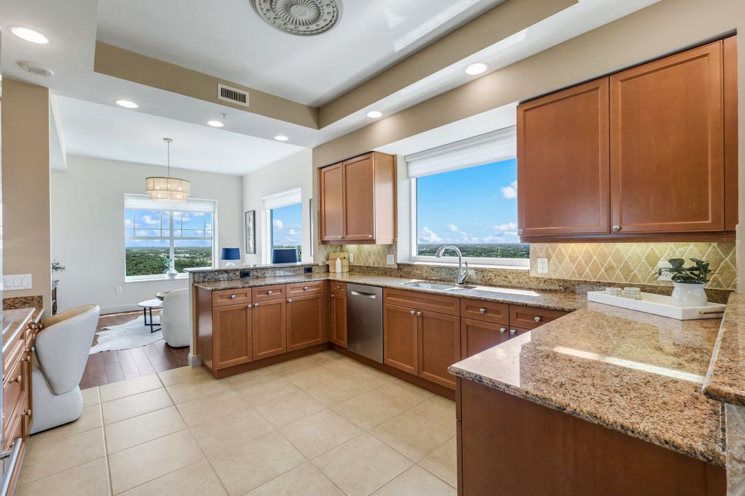 455 Cove Tower Dr #1701, Naples, FL 34110