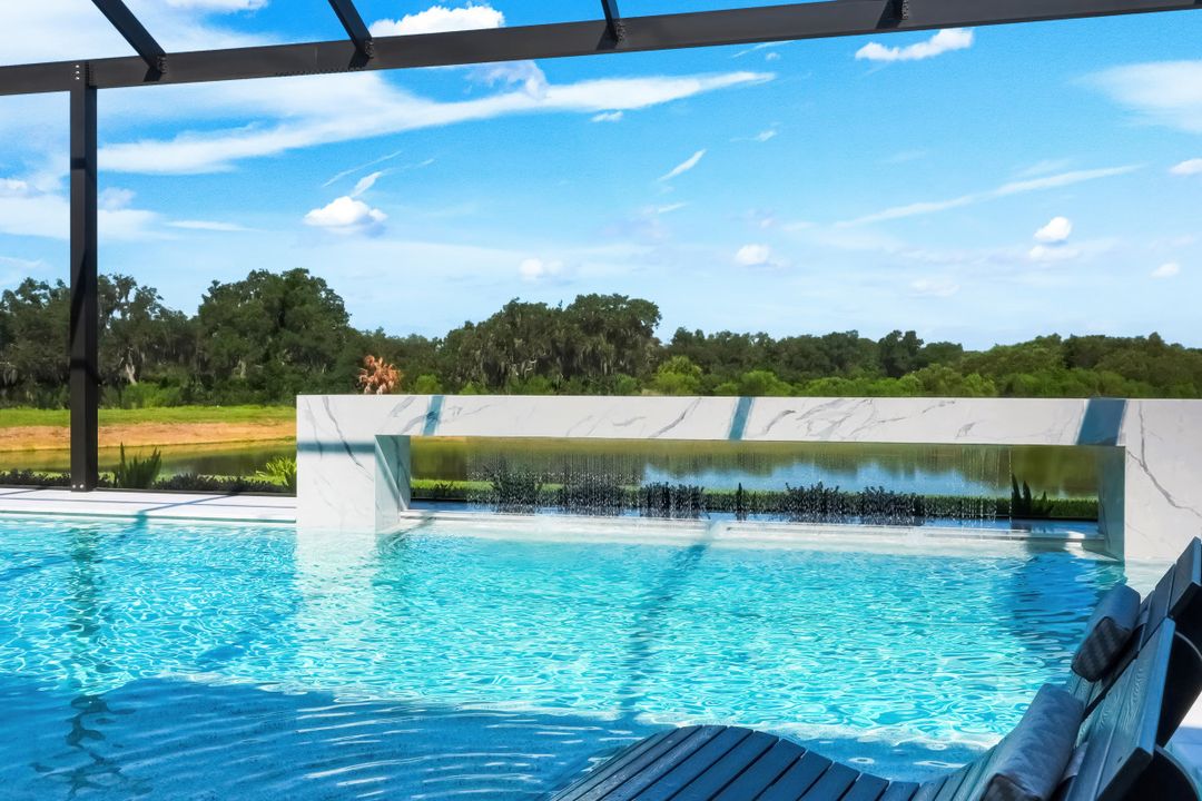 2428 Waterfront Cir, Sarasota, FL 34240