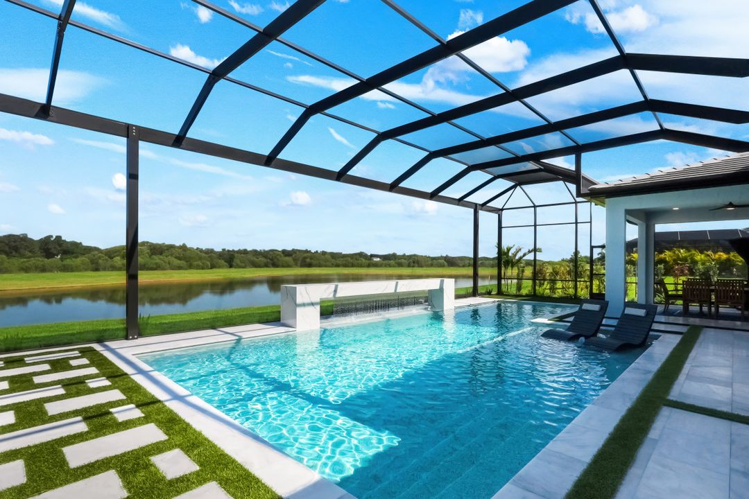 2428 Waterfront Cir, Sarasota, FL 34240