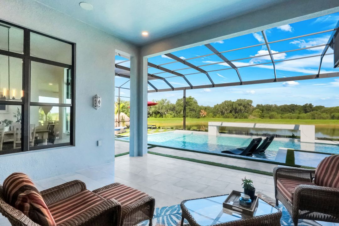 2428 Waterfront Cir, Sarasota, FL 34240