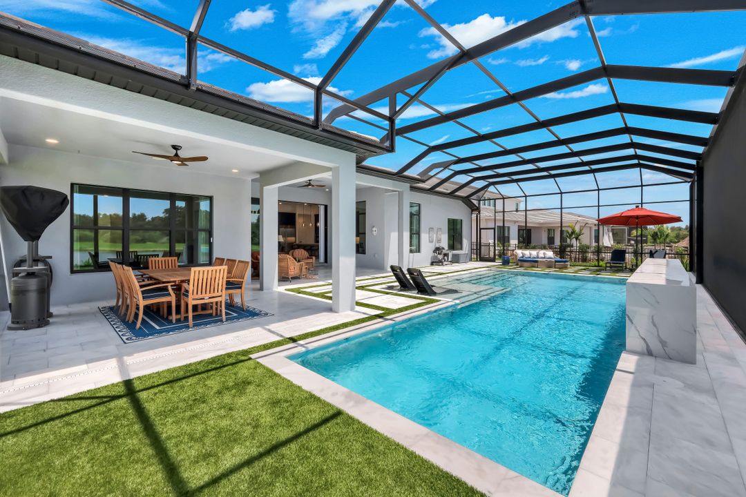 2428 Waterfront Cir, Sarasota, FL 34240