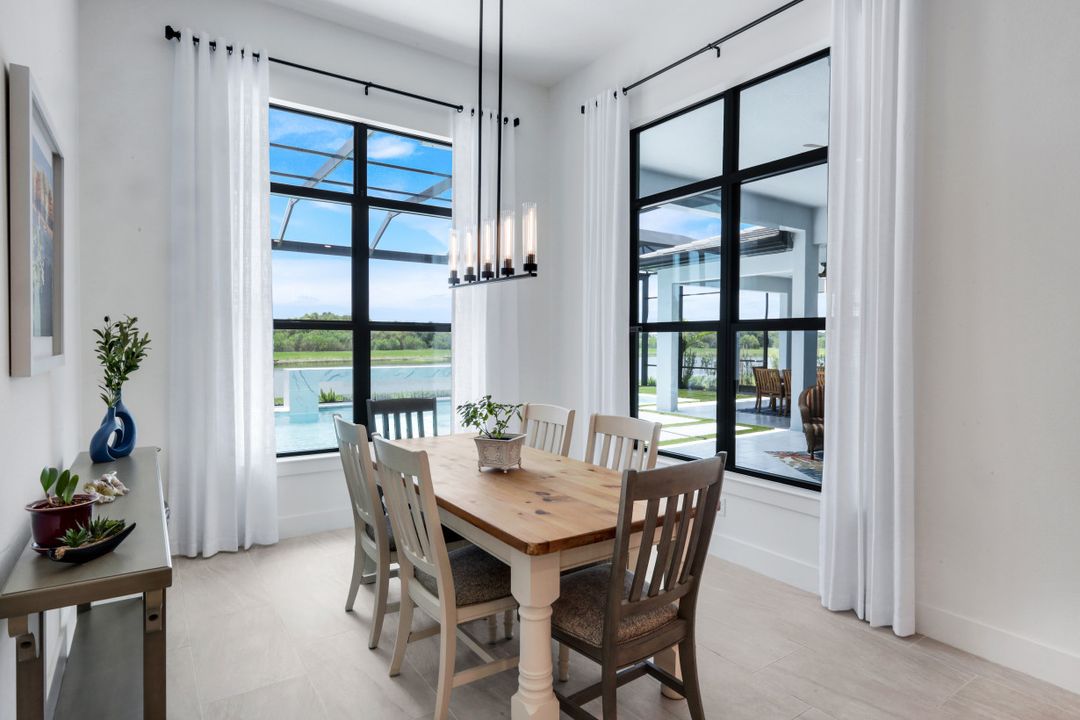 2428 Waterfront Cir, Sarasota, FL 34240