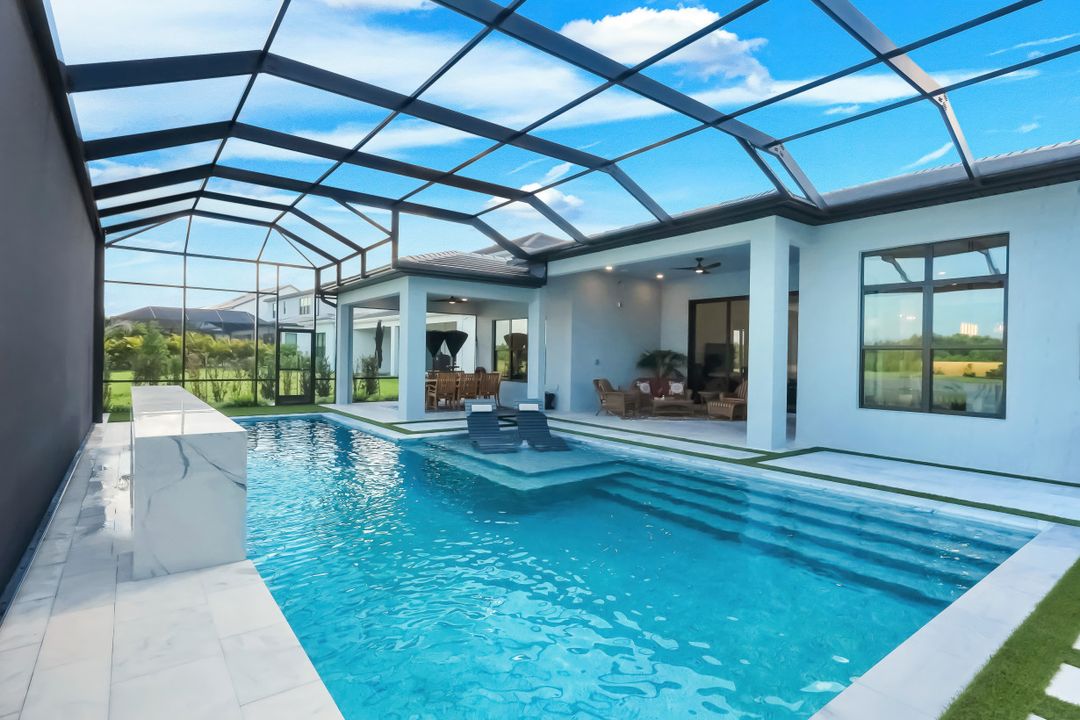 2428 Waterfront Cir, Sarasota, FL 34240