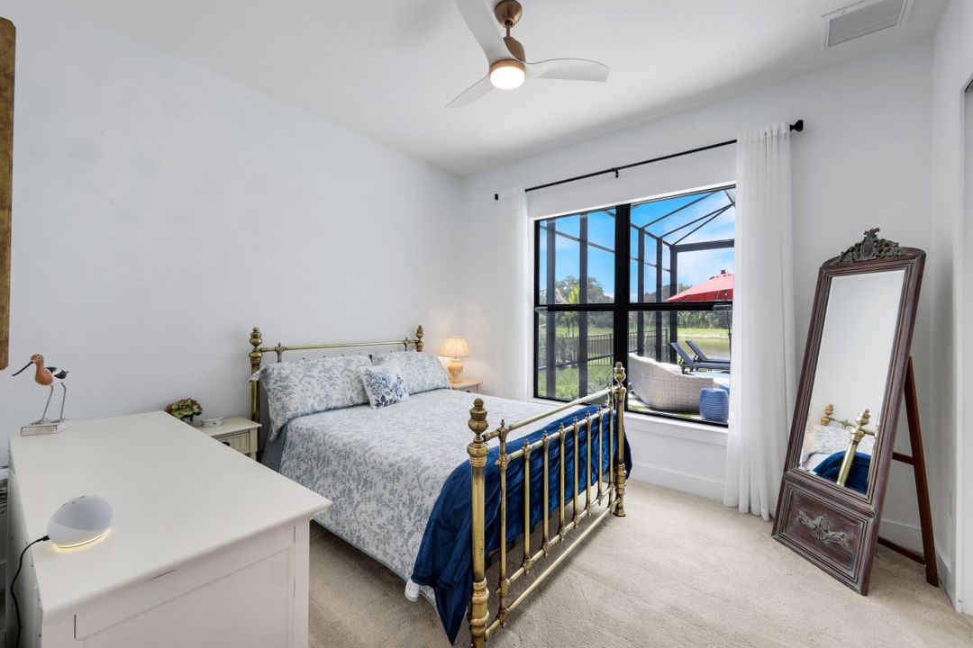 2428 Waterfront Cir, Sarasota, FL 34240