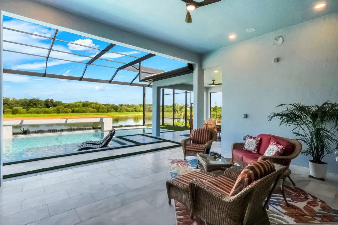 2428 Waterfront Cir, Sarasota, FL 34240