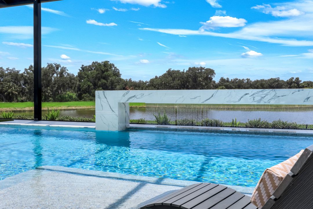 2428 Waterfront Cir, Sarasota, FL 34240