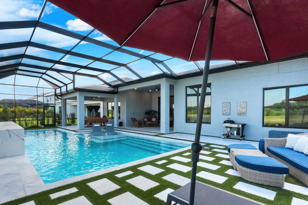2428 Waterfront Cir, Sarasota, FL 34240