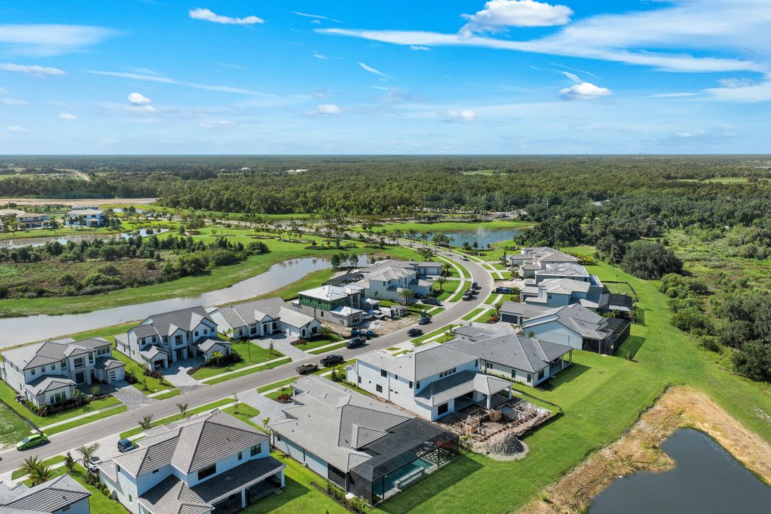 2428 Waterfront Cir, Sarasota, FL 34240