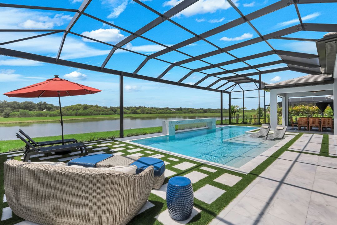 2428 Waterfront Cir, Sarasota, FL 34240