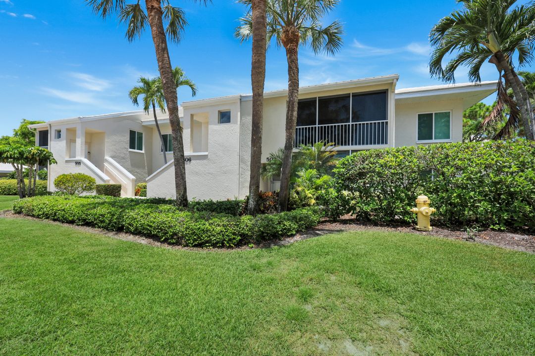 788 Willowbrook Dr #502, Naples, FL 34108