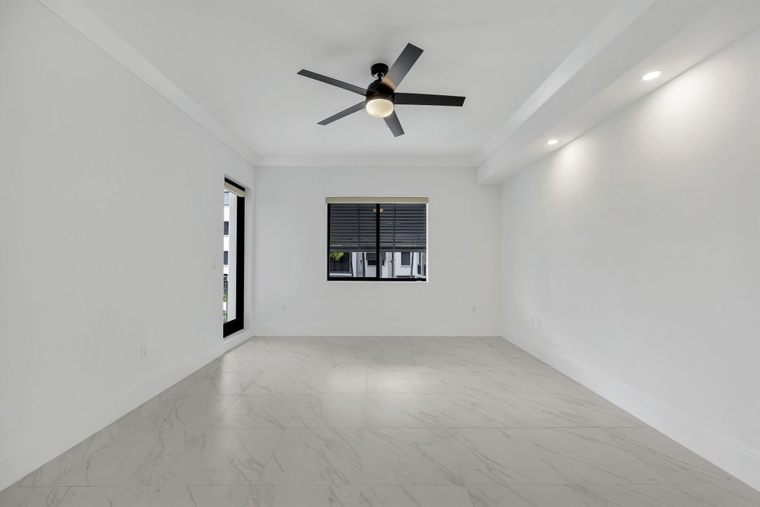 1135 3rd Ave S  #318, Naples, FL 34102