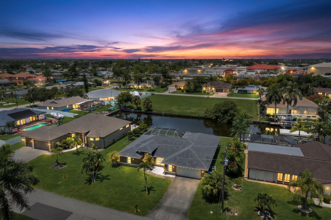 2526 SE 19th Pl, Cape Coral, FL 33904