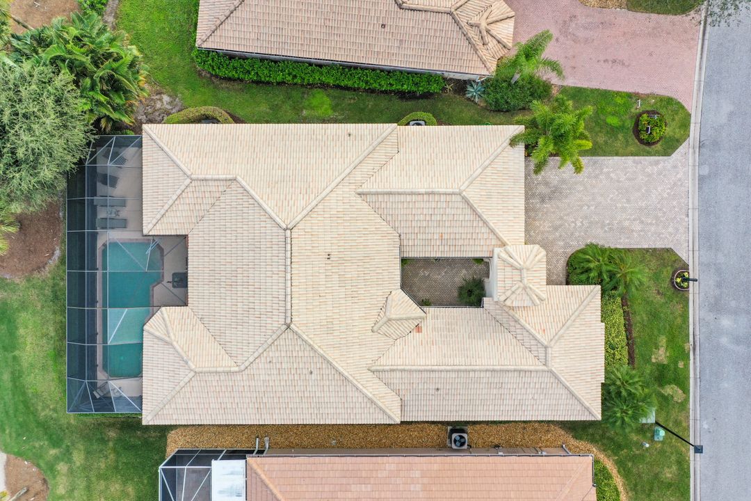 28241 L Burton Fletcher Ct, Bonita Springs, FL 34135