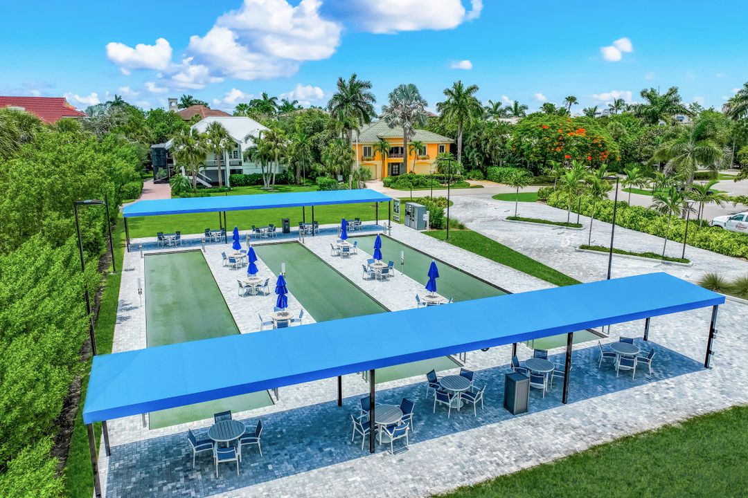 828 Hideaway Cir E #423, Marco Island, FL 34145