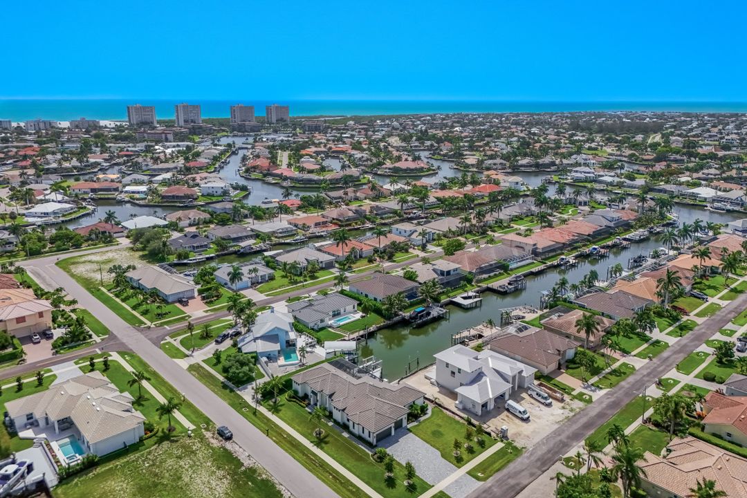 970 Goldenrod Ave, Marco Island, FL 34145
