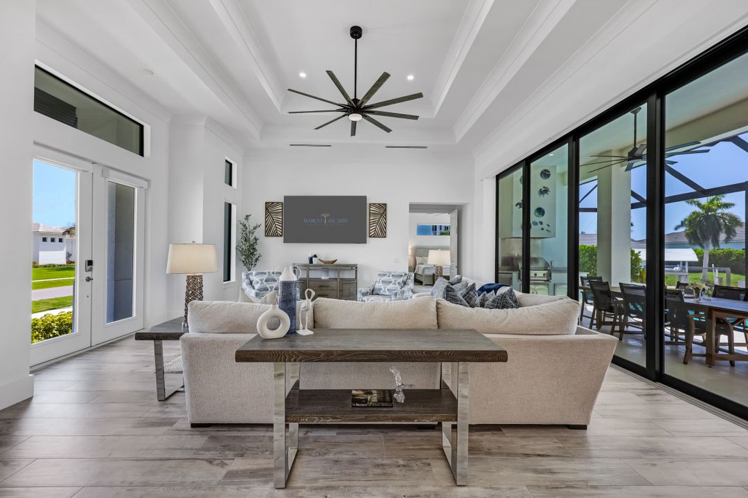 970 Goldenrod Ave, Marco Island, FL 34145