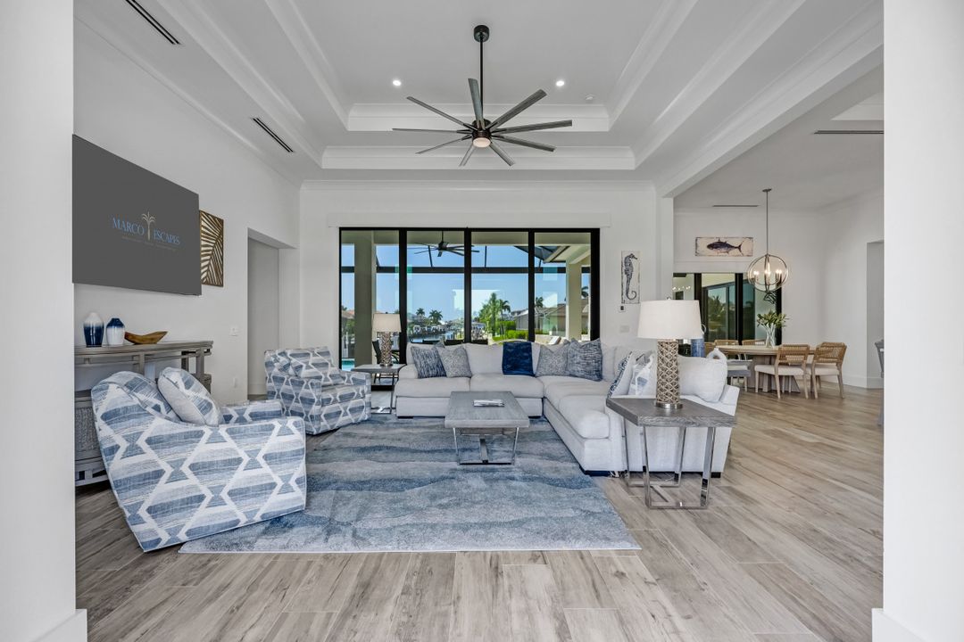 970 Goldenrod Ave, Marco Island, FL 34145