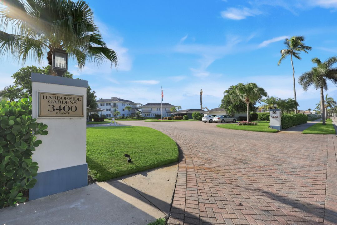 3400 Gulf Shore Blvd N #B4, Naples, FL 34103