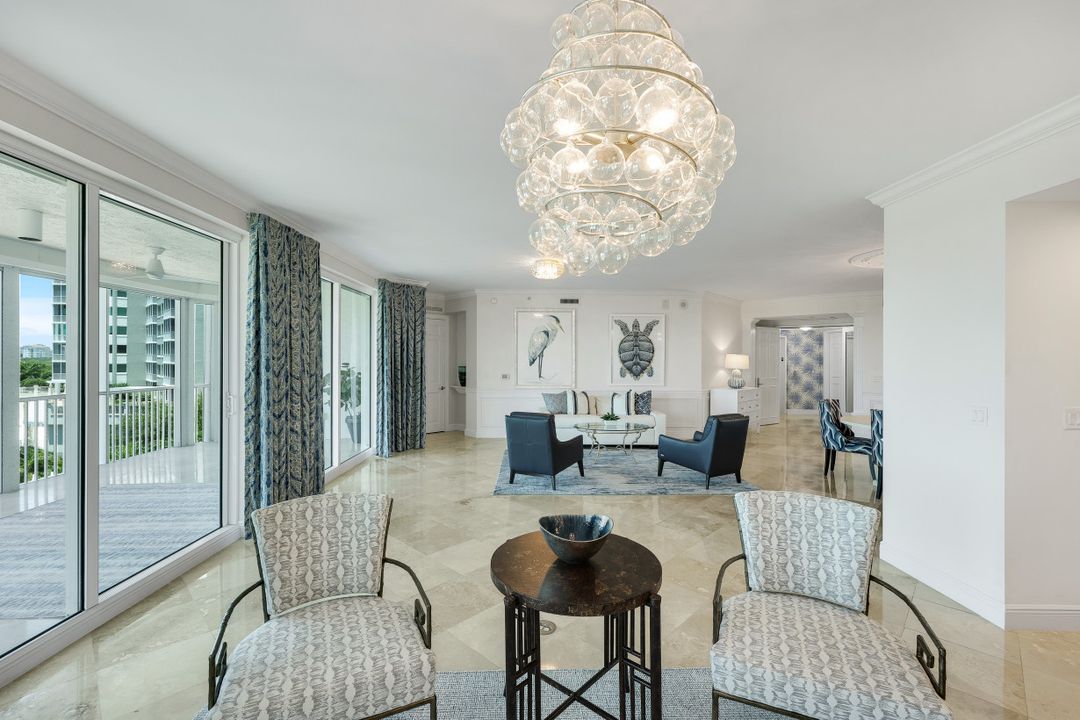 275 Indies Way #503, Naples, FL 34110
