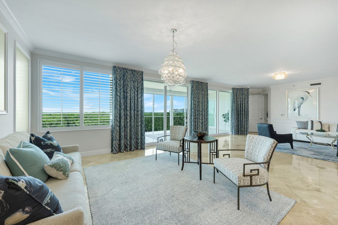 275 Indies Way #503, Naples, FL 34110