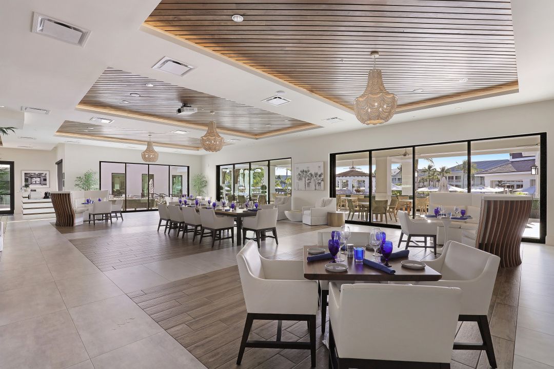 275 Indies Way #503, Naples, FL 34110