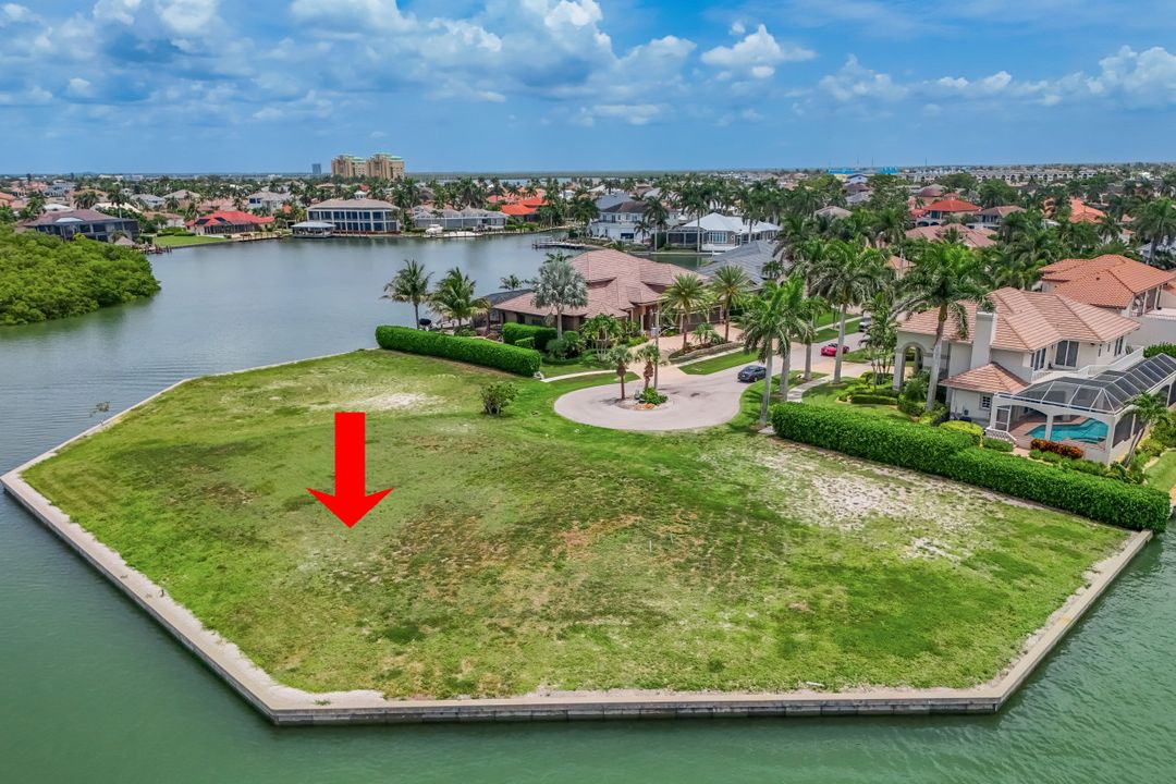 620 Rockport Ct, Marco Island, FL 34145