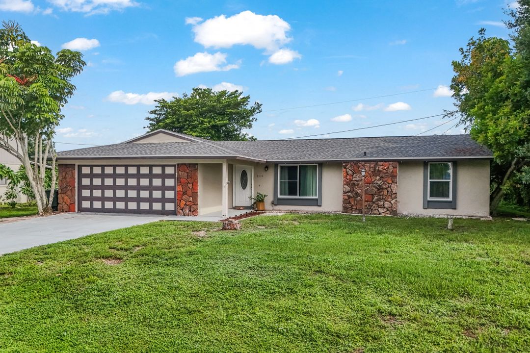 8110 Valencia Rd, Fort Myers, FL 33967