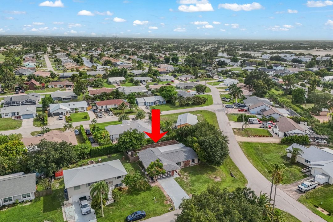 8110 Valencia Rd, Fort Myers, FL 33967
