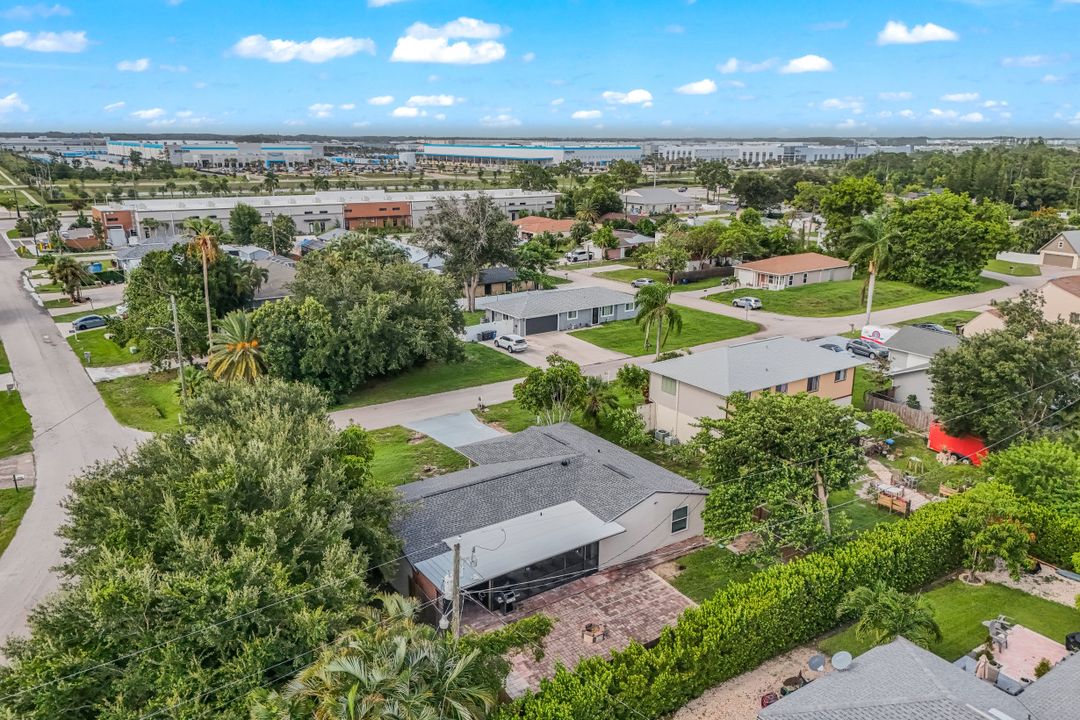8110 Valencia Rd, Fort Myers, FL 33967