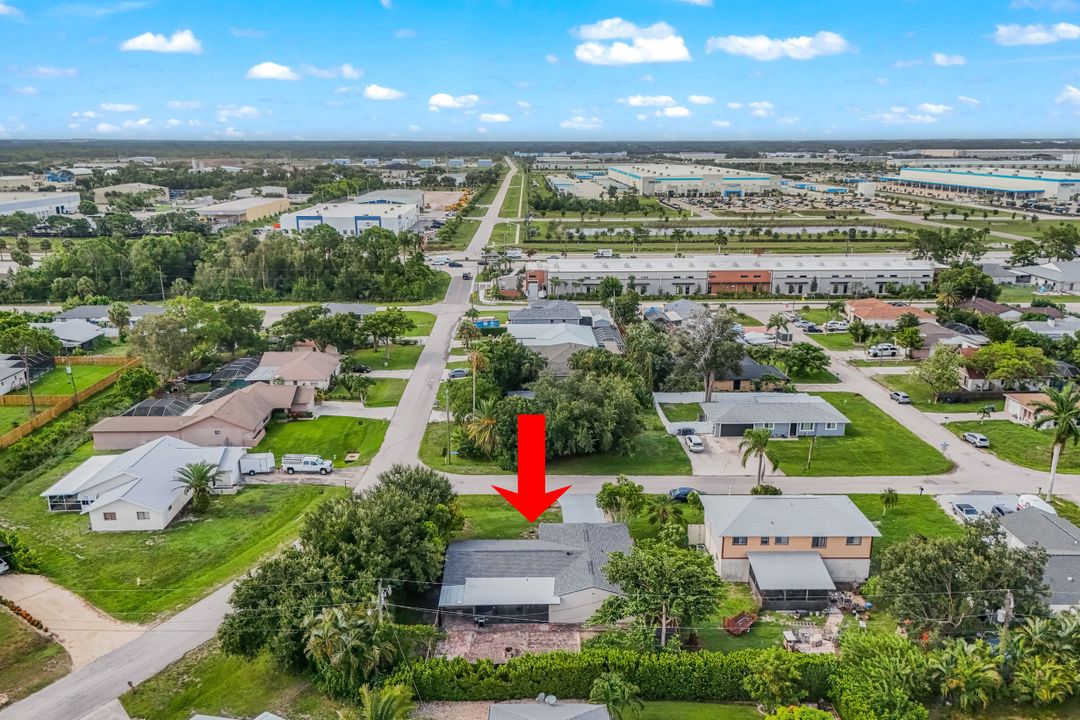 8110 Valencia Rd, Fort Myers, FL 33967