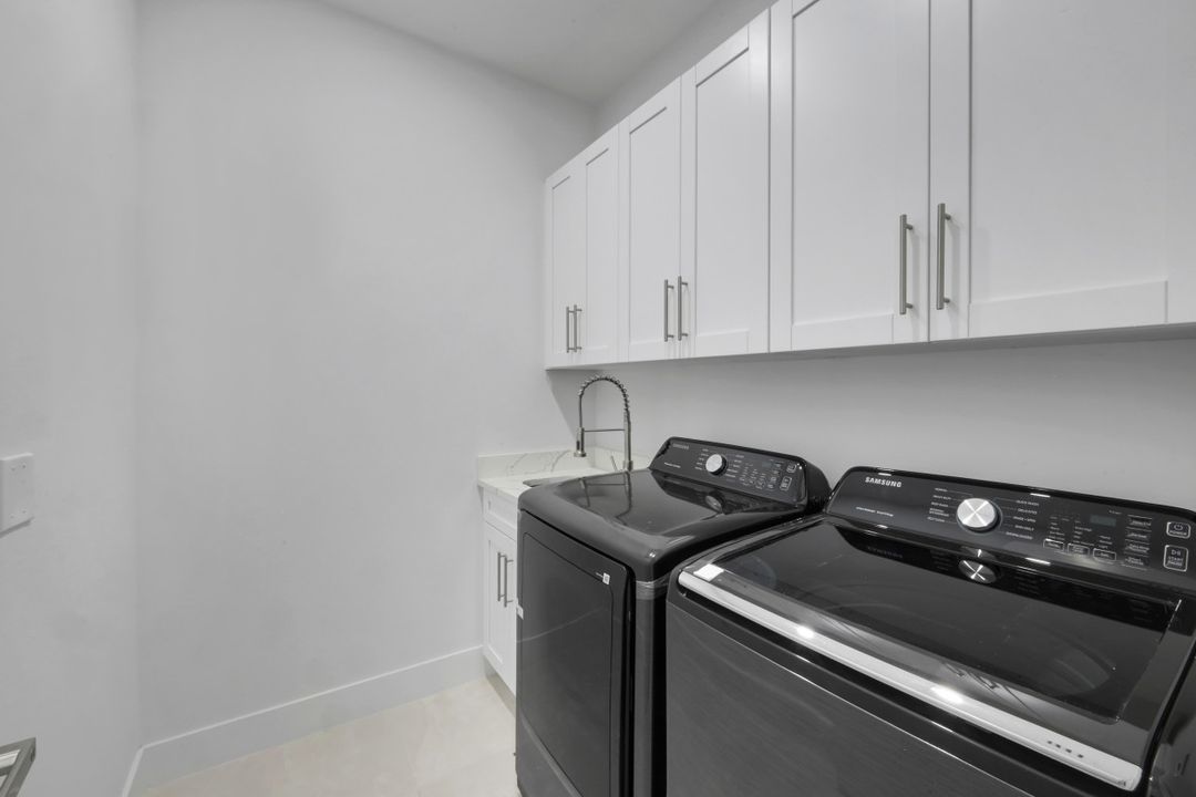 2214 NE 15th Terrace, Cape Coral, FL 33909