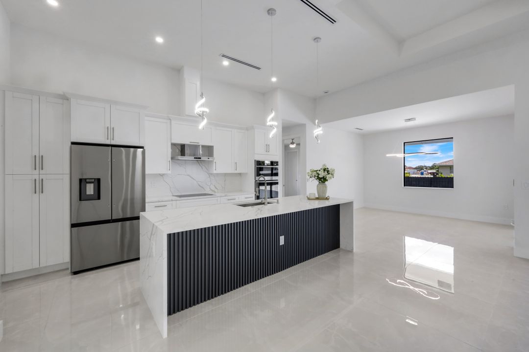 2214 NE 15th Terrace, Cape Coral, FL 33909