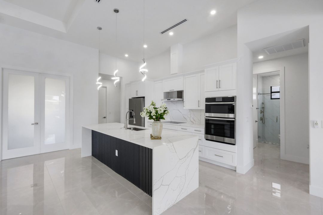 2214 NE 15th Terrace, Cape Coral, FL 33909