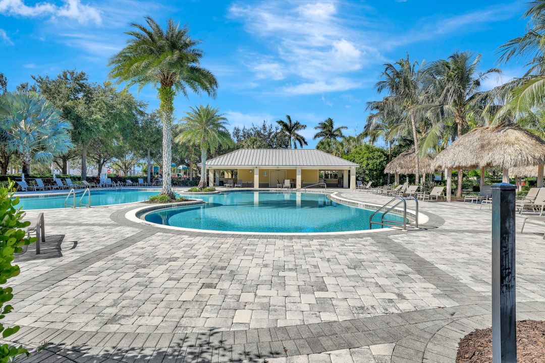 2159 Hamlin St, Naples, FL 34120
