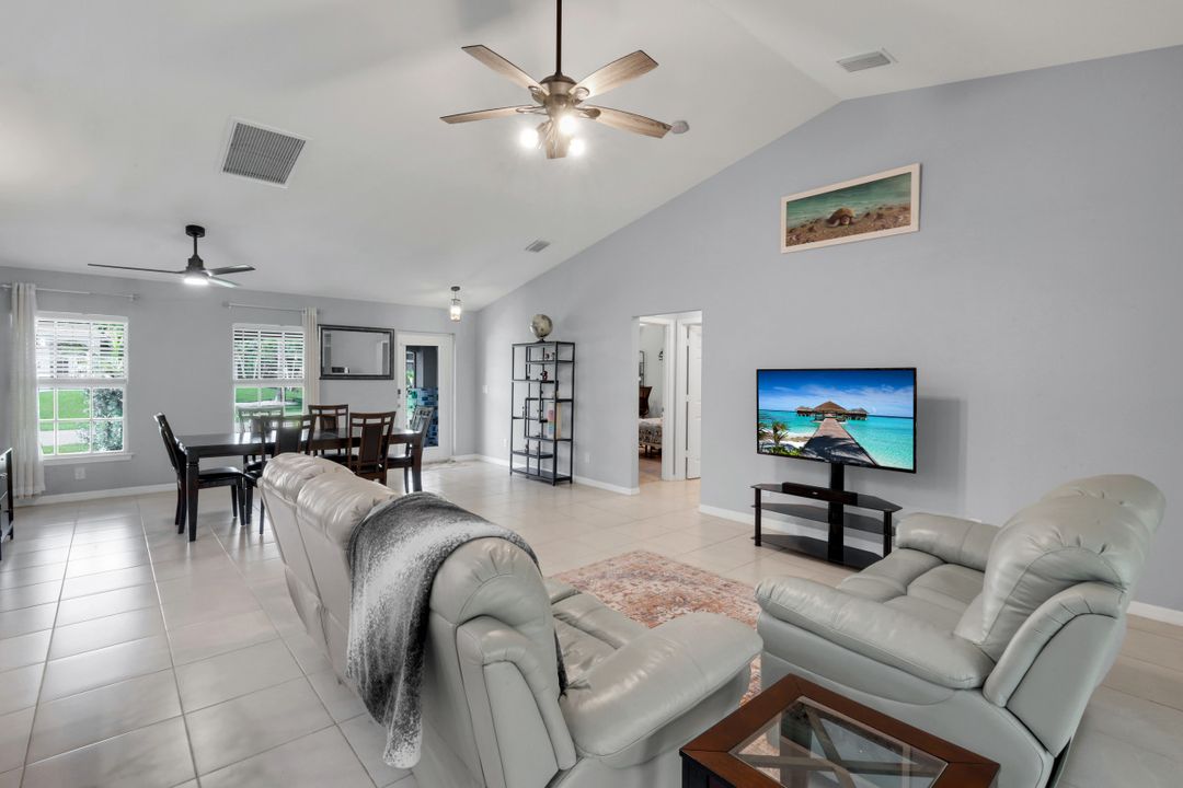 2627 SW 4th Terrace, Cape Coral, FL 33991