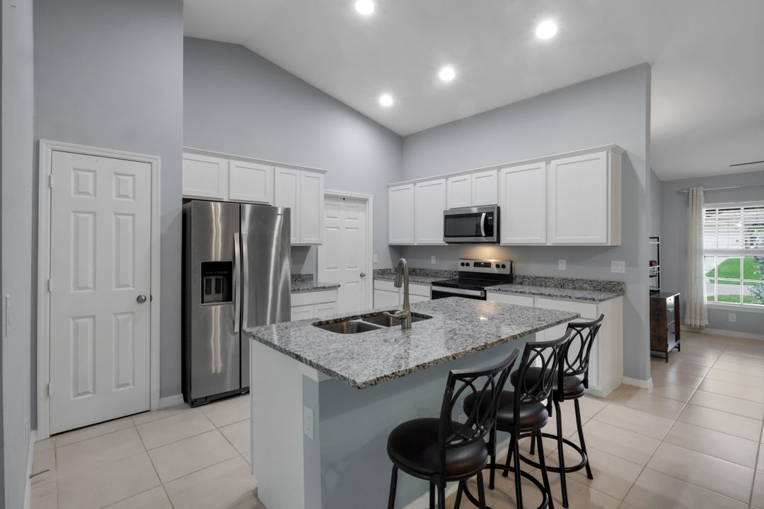 2627 SW 4th Terrace, Cape Coral, FL 33991