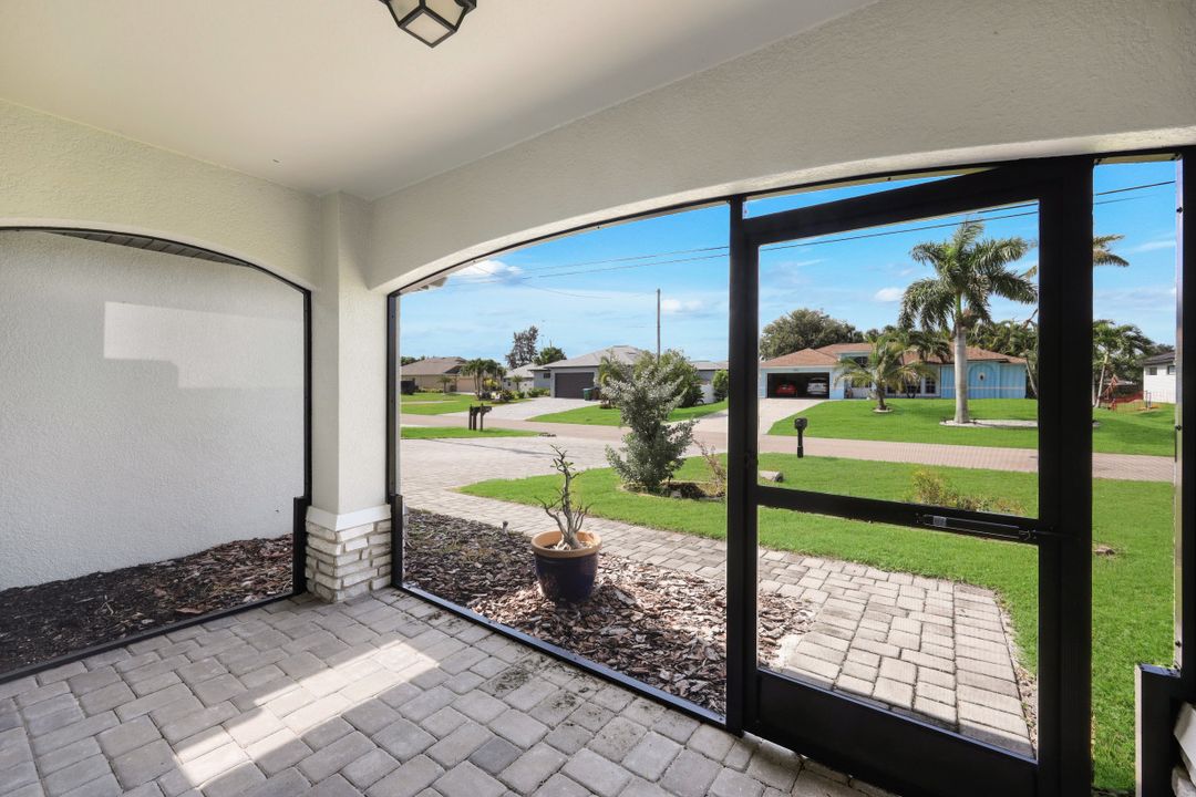 2627 SW 4th Terrace, Cape Coral, FL 33991