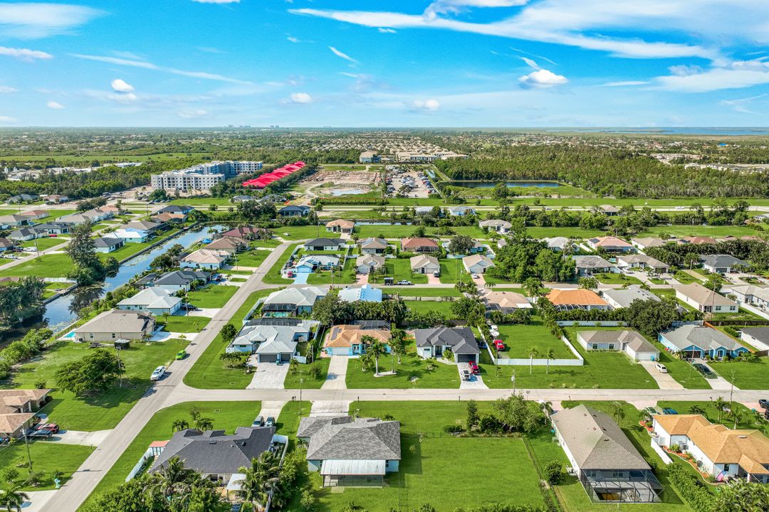2627 SW 4th Terrace, Cape Coral, FL 33991