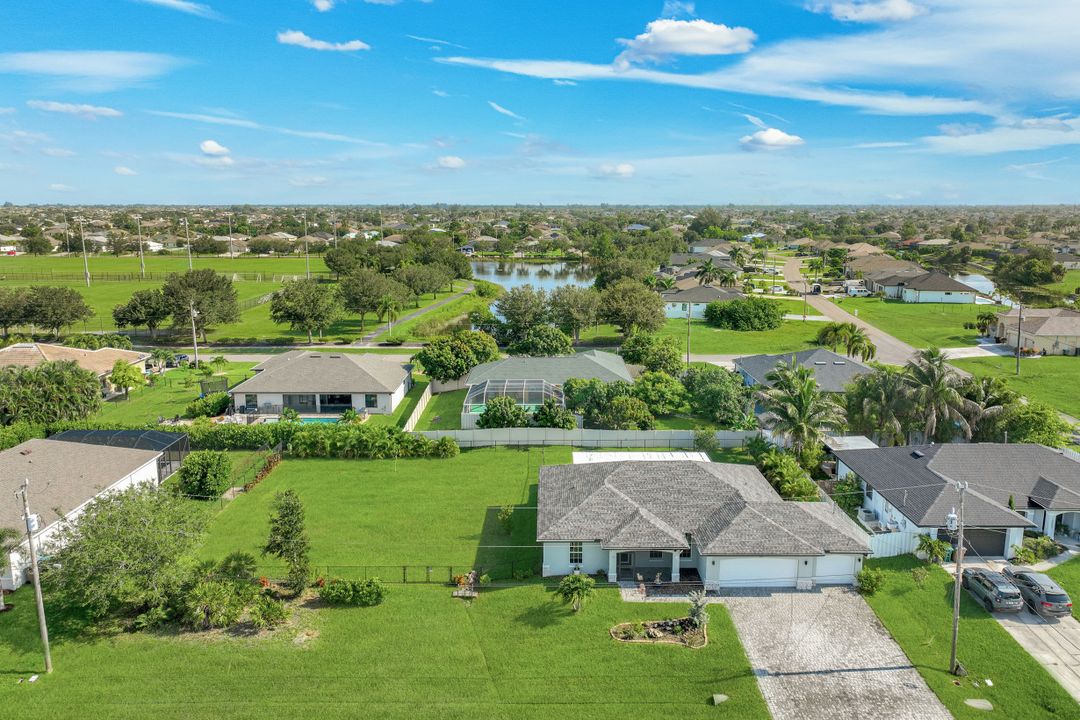 2627 SW 4th Terrace, Cape Coral, FL 33991