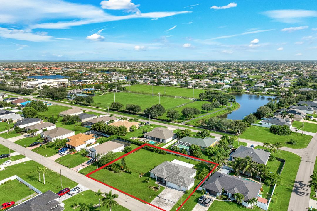 2627 SW 4th Terrace, Cape Coral, FL 33991