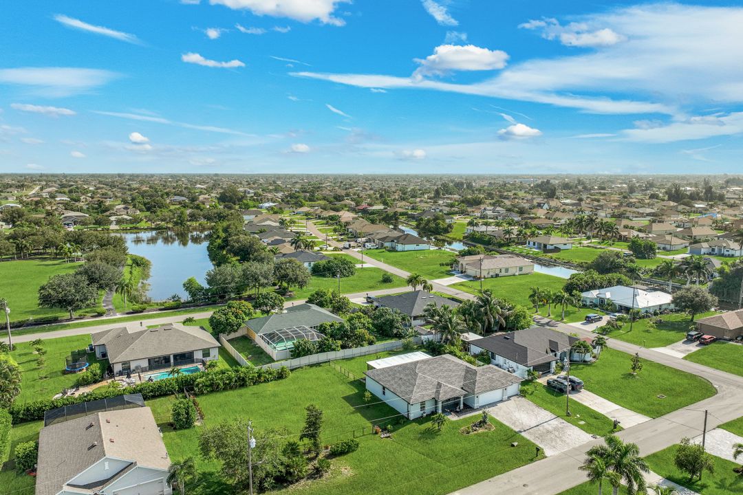 2627 SW 4th Terrace, Cape Coral, FL 33991