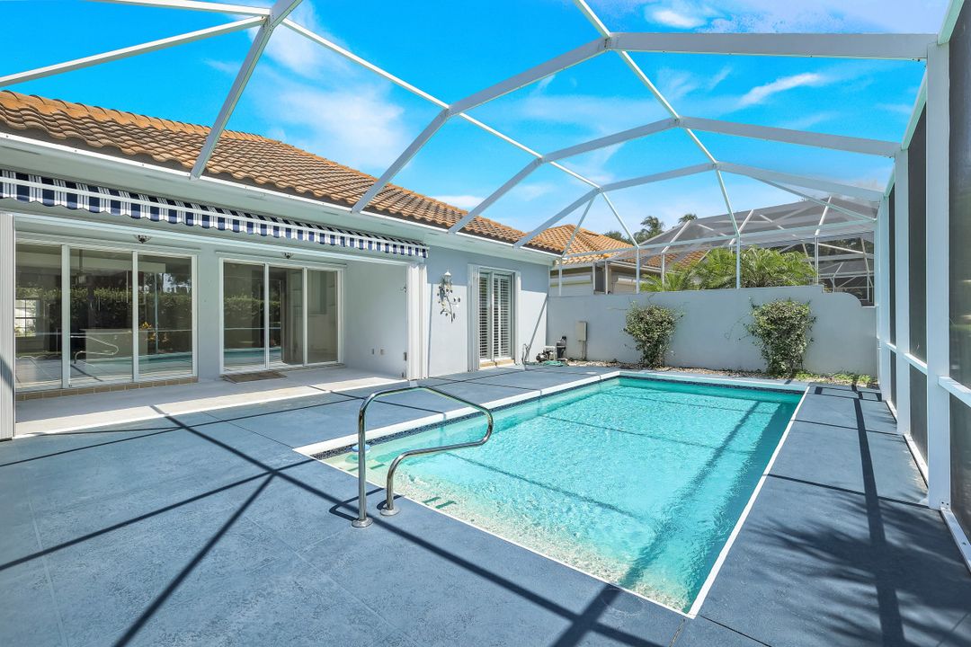 2709 Island Pond Ln, Naples, FL 34119