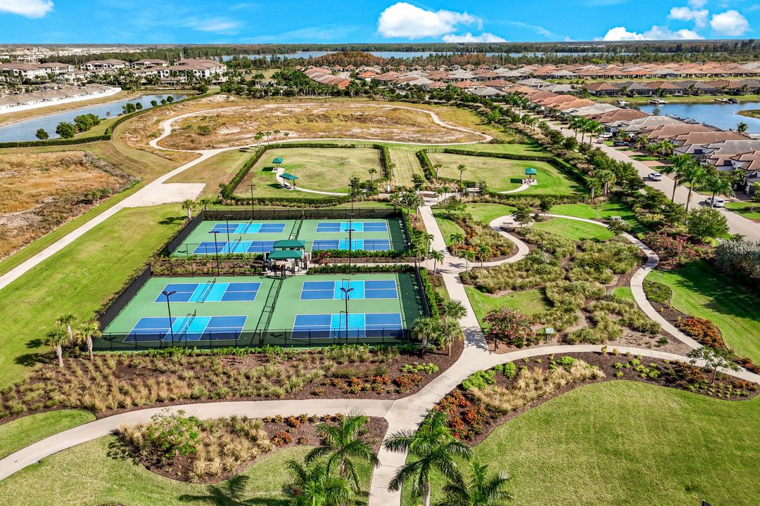 11811 Venetian Lagoon Dr #204, Fort Myers, FL 33913