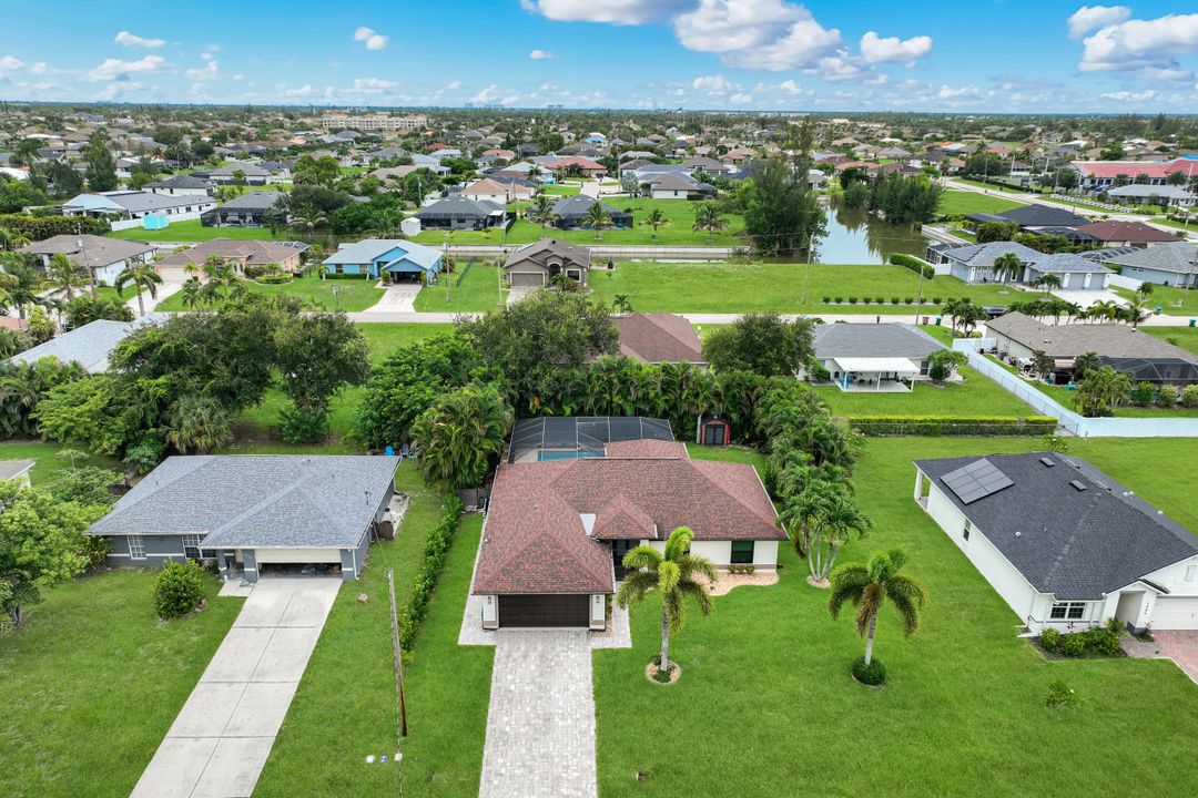 1900 SW 10th Terrace, Cape Coral, FL 33991