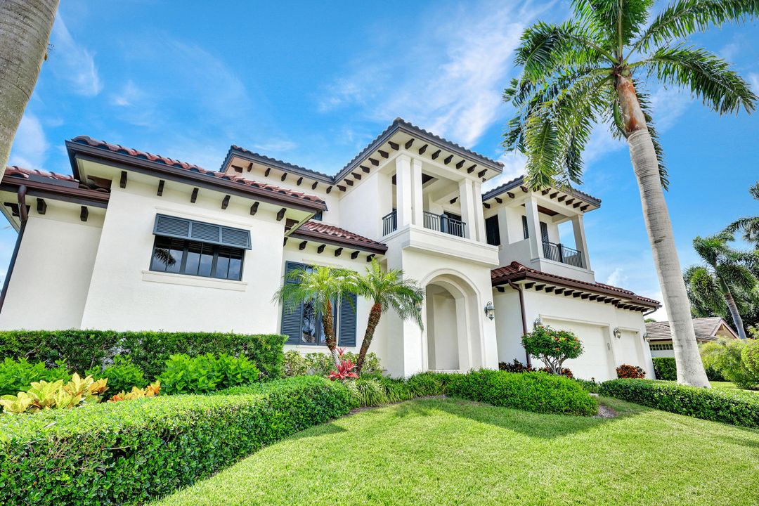 172 Hollyhock Ct, Marco Island, FL 34145