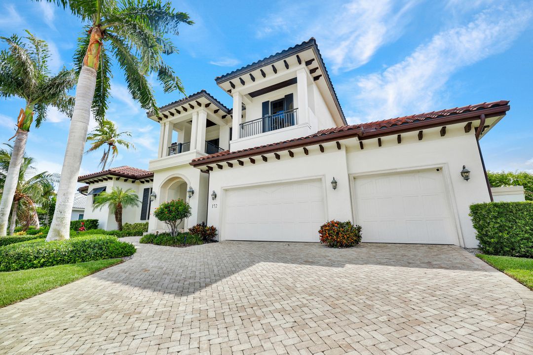 172 Hollyhock Ct, Marco Island, FL 34145