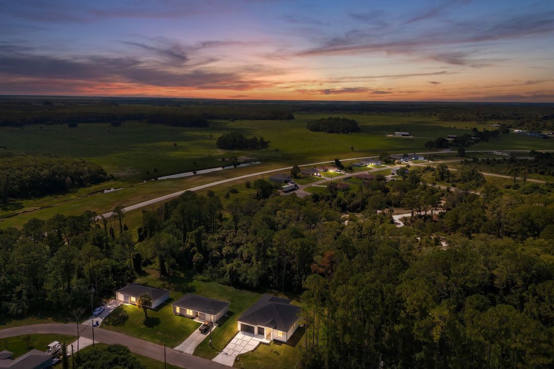 8027 Royal Cir, LaBelle, FL 33935